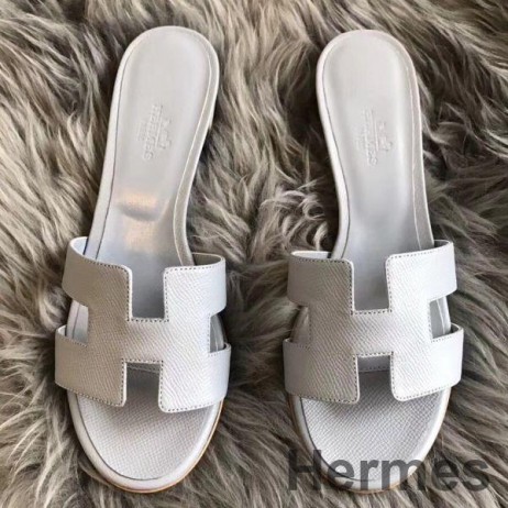 Hermes Oasis Sandals In Pearl Grey Epsom Leather