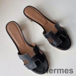 Hermes Oasis Sandals In Black Swift Leather