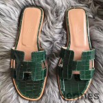 Hermes Oran Sandals In Green Shiny Niloticus Crocodile