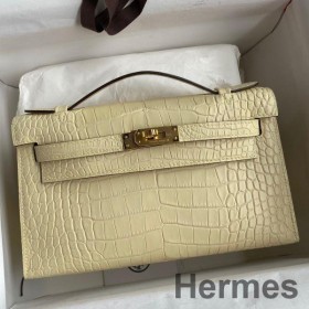 Hermes Kelly Pochette Handmade Bag In Vanille Matte Alligator Leather