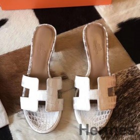 Hermes Oasis Sandals In Himalaya Matte Niloticus Crocodile