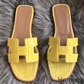 Hermes Oran Sandals In Yellow Shiny Niloticus Crocodile