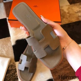 Hermes Oran Slide Sandals In Taupe Epsom Calfskin