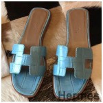 Hermes Oran Sandaler I Celeste Skinnende Niloticus Krokodille